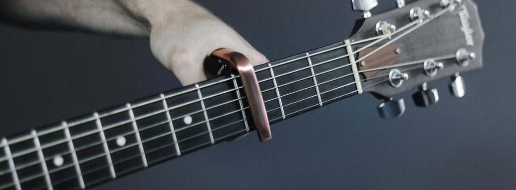 What does a Capo do for a Guitar?